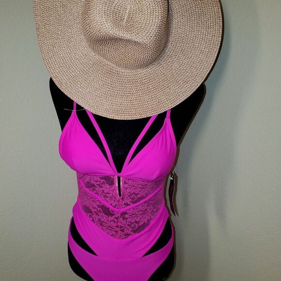 Sexy Black Lace Cutout Swimsuit - Picture 3 of 14